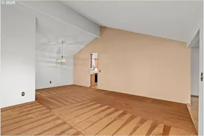 2276 B St, Hubbard, OR 97032 - Photo 5