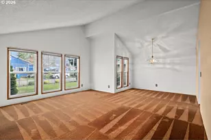 2276 B St, Hubbard, OR 97032 - Photo 3