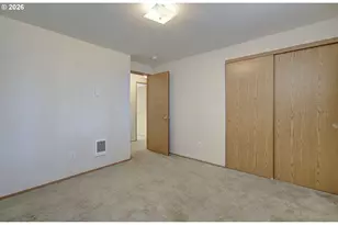 18716 SE 11th St, Vancouver, WA 98683 - Photo 13