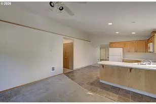 18716 SE 11th St, Vancouver, WA 98683 - Photo 7