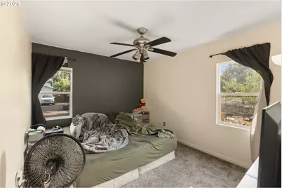 10413 SE Ramona St, Portland, OR 97266 - Photo 13