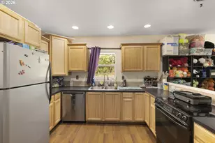 10413 SE Ramona St, Portland, OR 97266 - Photo 9