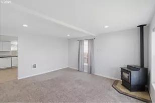 1126 6th Ave SE, Albany, OR 97321 - Photo 9