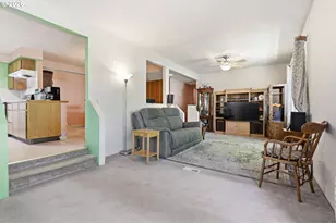 20005 SW Farmington Rd, Beaverton, OR 97007 - Photo 9