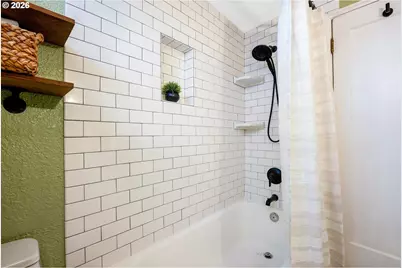 2025 SE Caruthers St #24, Portland, OR 97214 - Photo 13