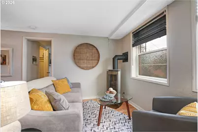 2025 SE Caruthers St #24, Portland, OR 97214 - Photo 5