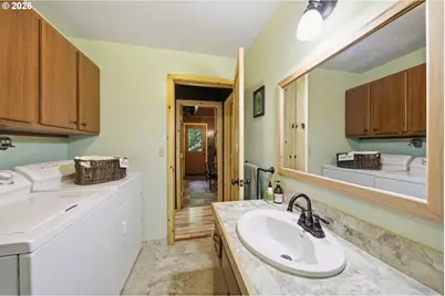 28061 E Mountain View Dr, Welches, OR 97067 - Photo 11