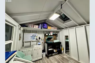 1091 Longridge Dr, Springfield, OR 97478 - Photo 17