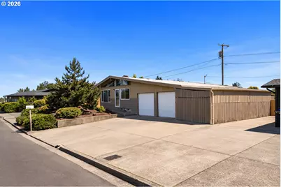 1091 Longridge Dr, Springfield, OR 97478 - Photo 1