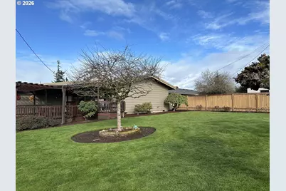 1091 Longridge Dr, Springfield, OR 97478 - Photo 21