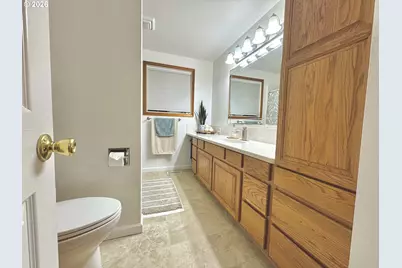 1091 Longridge Dr, Springfield, OR 97478 - Photo 7