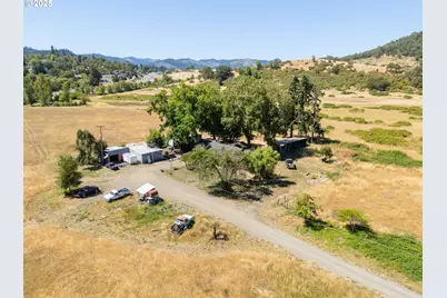 308 Helweg Rd, Winston, OR 97496 - Photo 13