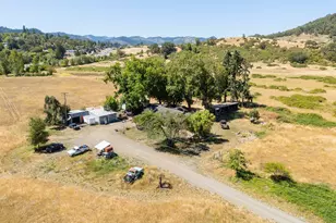 308 Helweg Rd, Winston, OR 97496 - Photo 13