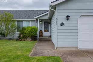 5323 Olympic Cir, Eugene, OR 97402 - Photo 3