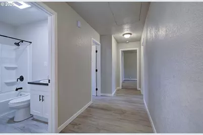 1411 8th Ave, Longview, WA 98632 - Photo 13