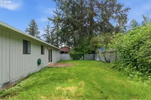 2137 SE 130th Ave, Portland, OR 97233 - Photo 13
