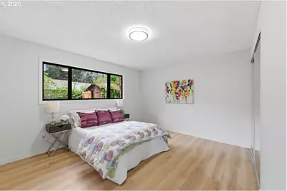 2137 SE 130th Ave, Portland, OR 97233 - Photo 7