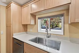 2485 Jackson St, Eugene, OR 97405 - Photo 9
