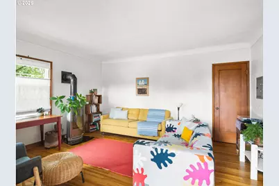 2025 SE Caruthers St #2, Portland, OR 97214 - Photo 7