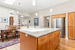 6118 S Riverpoint Ln, Portland, OR 97239 - Photo 13