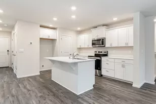 12214 NE 14th St, Vancouver, WA 98684 - Photo 3