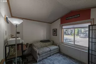 1652 Wiltsey Rd, Salem, OR 97306 - Photo 5