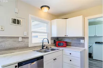 265 Baxter St, Eugene, OR 97402 - Photo 13