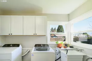 265 Baxter St, Eugene, OR 97402 - Photo 17