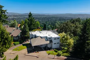 2906 Carriage Way, West Linn, OR 97068 - Photo 3