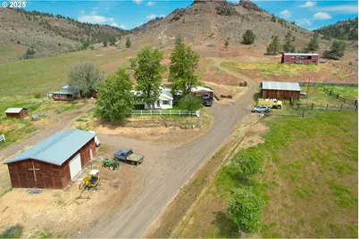 40300 Kahler Basin Rd, Spray, OR 97874 - Photo 1
