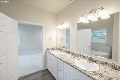 1492 Strawberry, Sweet Home, OR 97386 - Photo 31