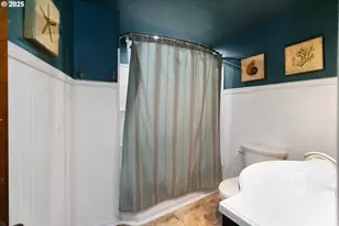 546 4th Ave SW, Castle Rock, WA 98611 - Photo 13