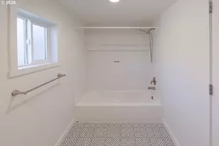 4815 SW Dickinson St, Portland, OR 97219 - Photo 23