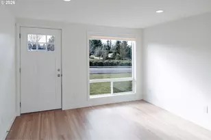 4815 SW Dickinson St, Portland, OR 97219 - Photo 3