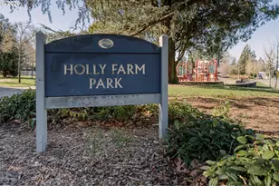 4815 SW Dickinson St, Portland, OR 97219 - Photo 23