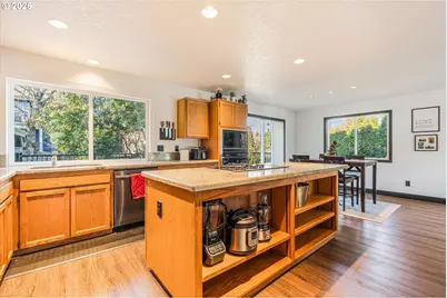 511 SE 15th St, Gresham, OR 97080 - Photo 15