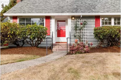 2027 SE 100th Ave, Portland, OR 97216 - Photo 3