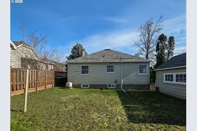 2359 SE 59th Ave, Portland, OR 97215 - Photo 3