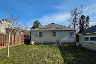 2359 SE 59th Ave, Portland, OR 97215 - Photo 3