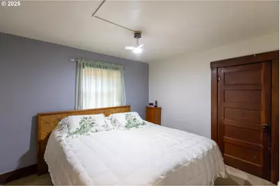 2442 Kingsley Rd, Hood River, OR 97031 - Photo 21