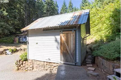 2442 Kingsley Rd, Hood River, OR 97031 - Photo 37