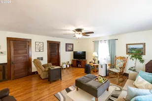 2442 Kingsley Rd, Hood River, OR 97031 - Photo 11