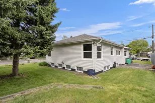 7060 NE Davis St, Portland, OR 97213 - Photo 21