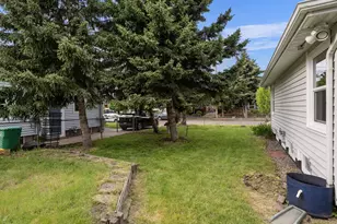 7060 NE Davis St, Portland, OR 97213 - Photo 17