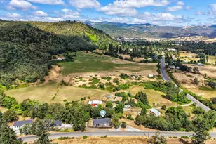 4458 Shoestring Rd, Riddle, OR 97469 - Photo 37