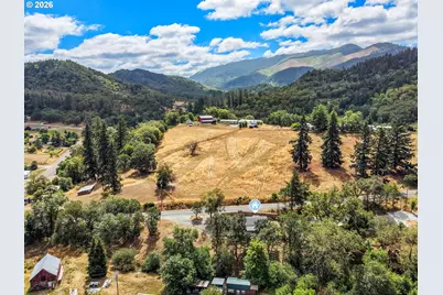 4458 Shoestring Rd, Riddle, OR 97469 - Photo 35