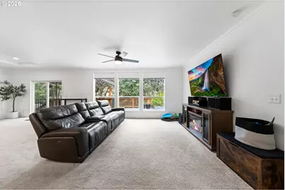 4458 Shoestring Rd, Riddle, OR 97469 - Photo 9