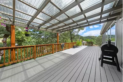 4458 Shoestring Rd, Riddle, OR 97469 - Photo 5
