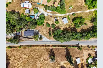 4458 Shoestring Rd, Riddle, OR 97469 - Photo 31