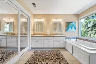 15116 SW Peachtree Dr, Portland, OR 97224 - Photo 29